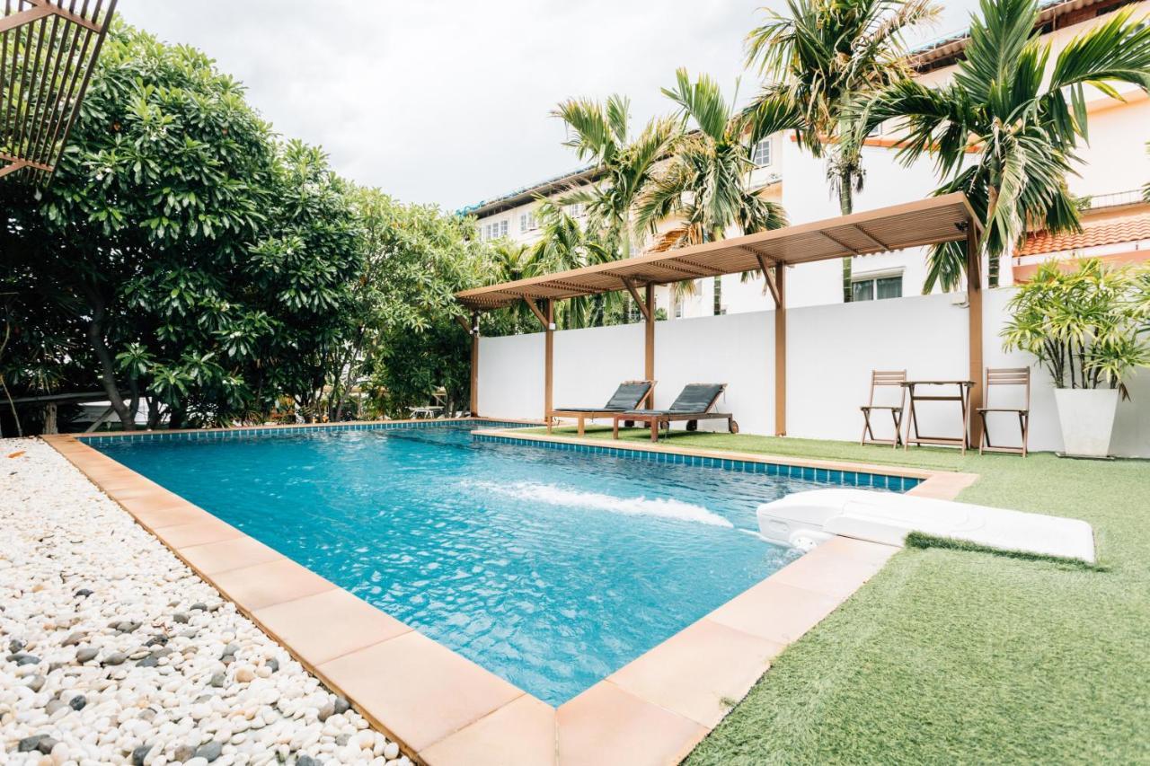 Talay Hotel And Villa Cha-Am Bagian luar foto