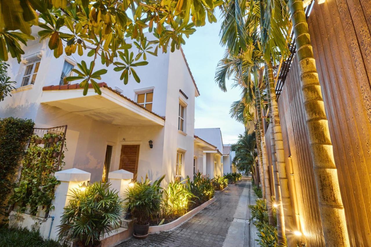 Talay Hotel And Villa Cha-Am Bagian luar foto