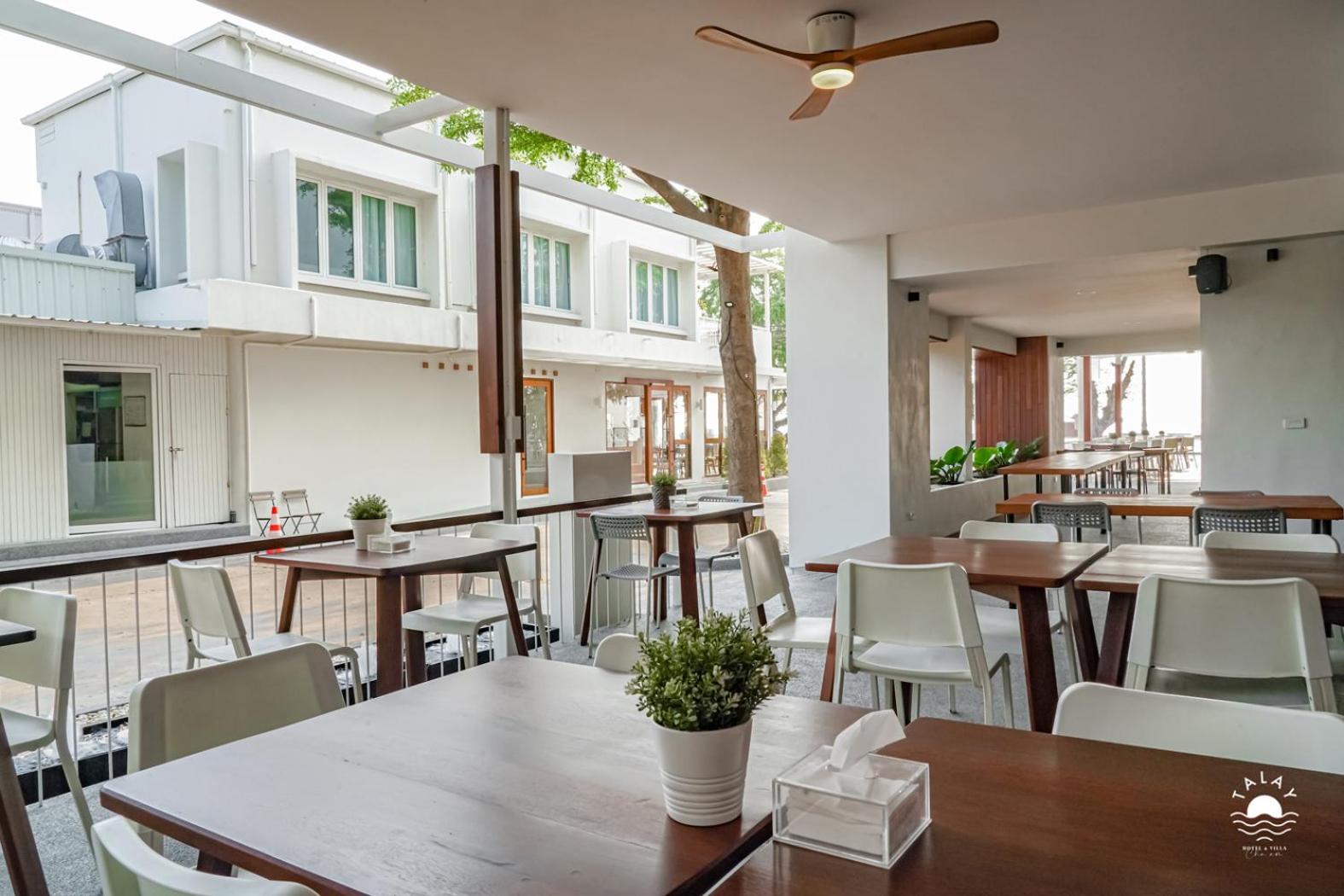 Talay Hotel And Villa Cha-Am Bagian luar foto