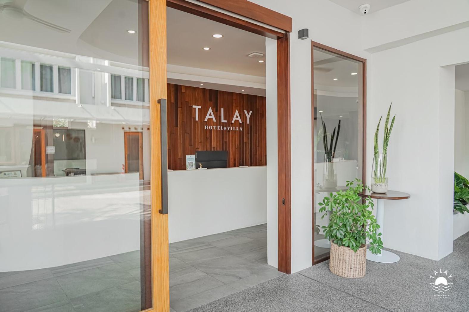 Talay Hotel And Villa Cha-Am Bagian luar foto