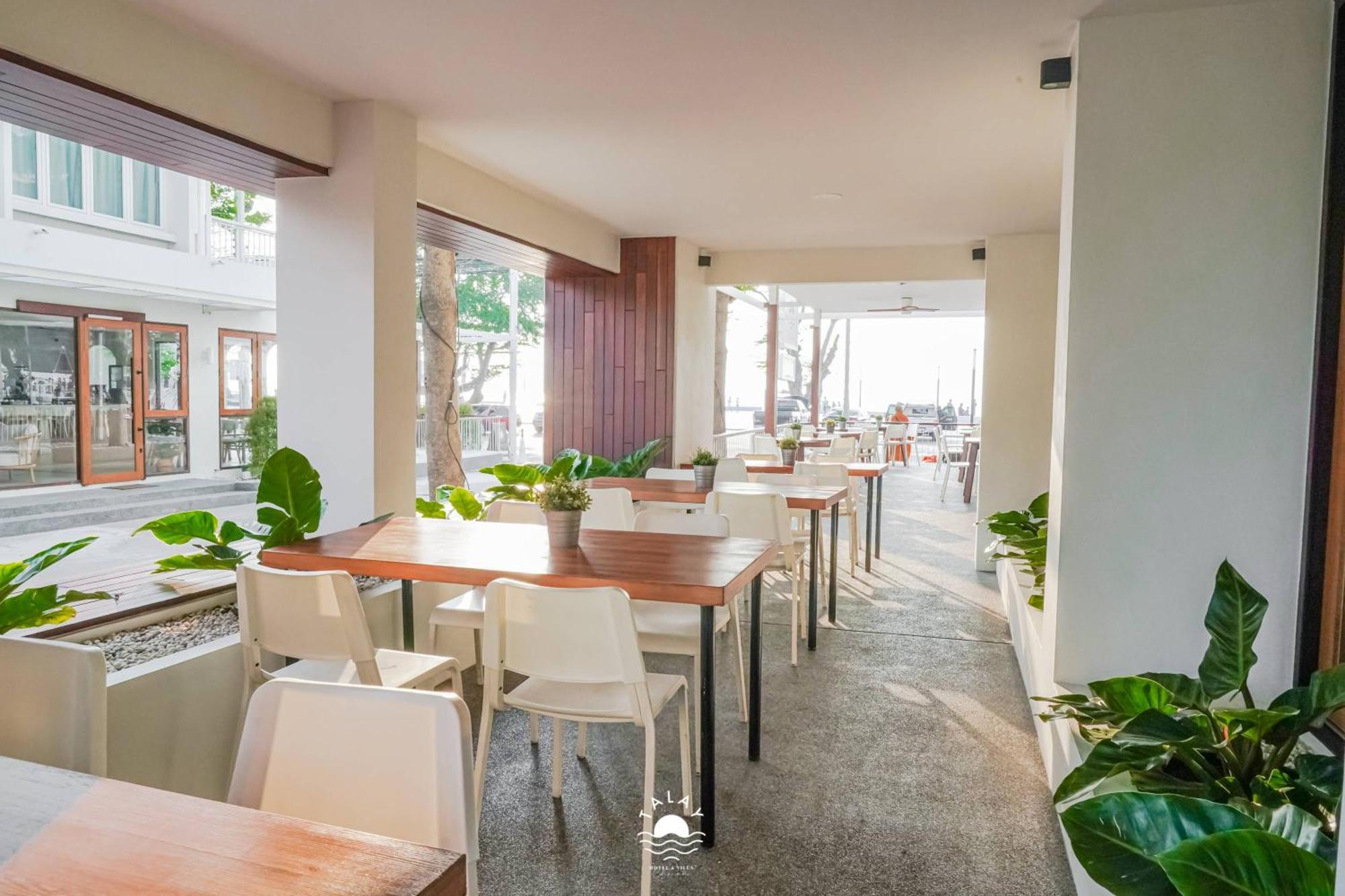Talay Hotel And Villa Cha-Am Bagian luar foto
