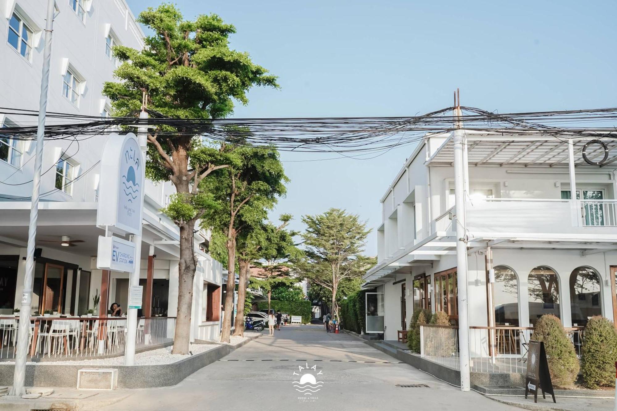 Talay Hotel And Villa Cha-Am Bagian luar foto