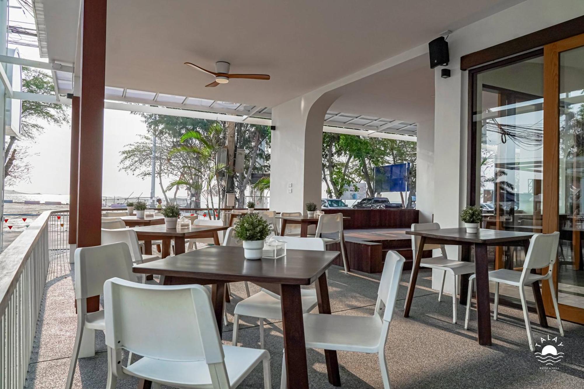 Talay Hotel And Villa Cha-Am Bagian luar foto